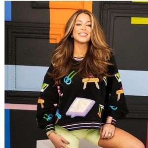 BNWT QUEEN OF SPARKLES QOS black GYMNASTICS EQUIPMENT SWEATSHIRT Size L